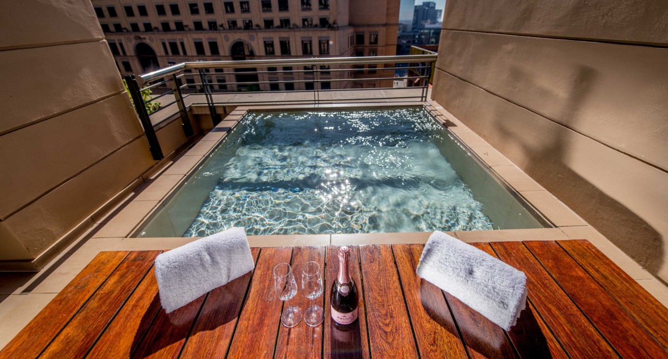 2 BEDROOM LUXURY