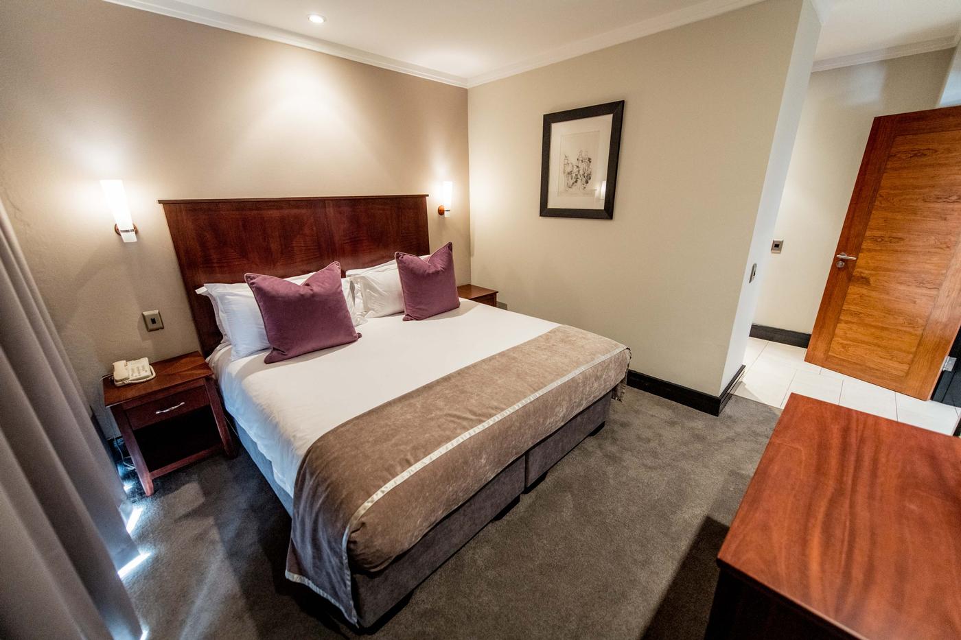 1 BEDROOM LUXURY