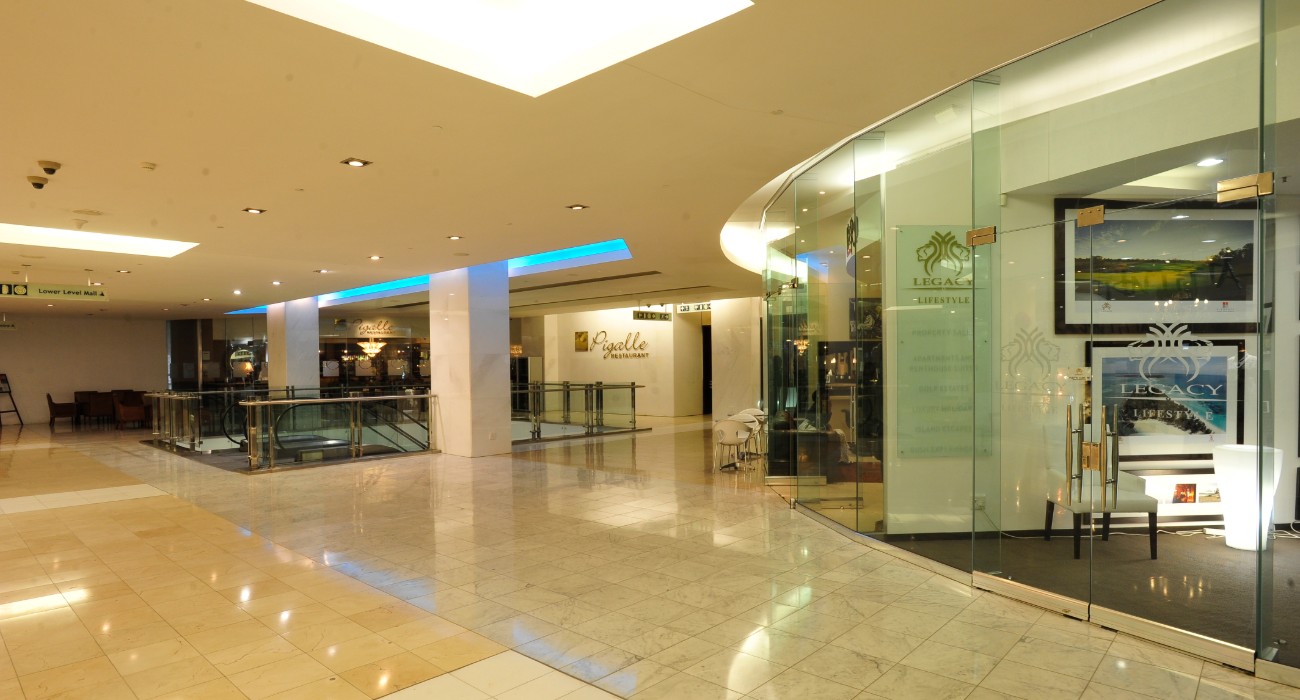 Michelangelo Towers Mall
