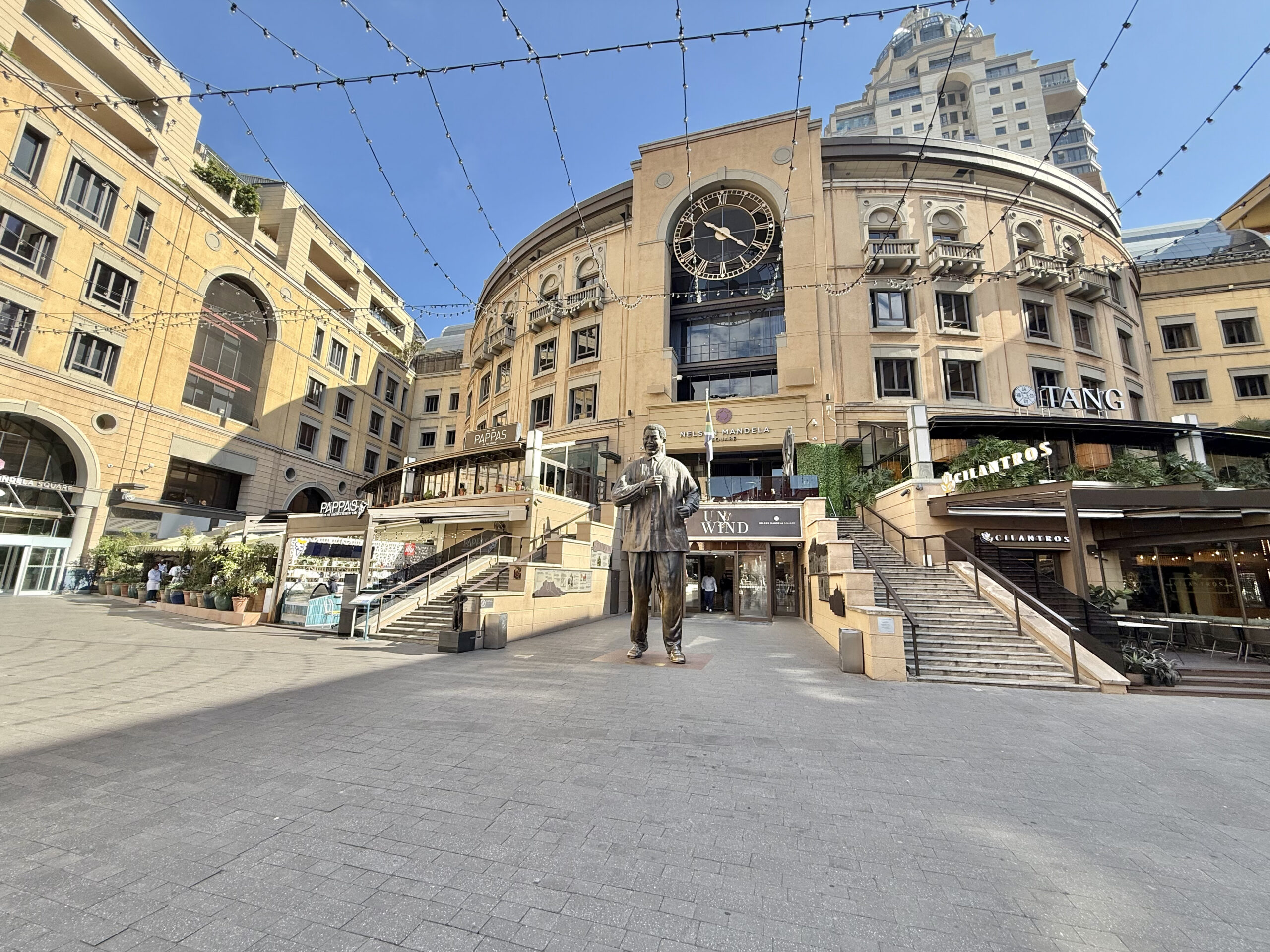 Davinci Hotel and Suites