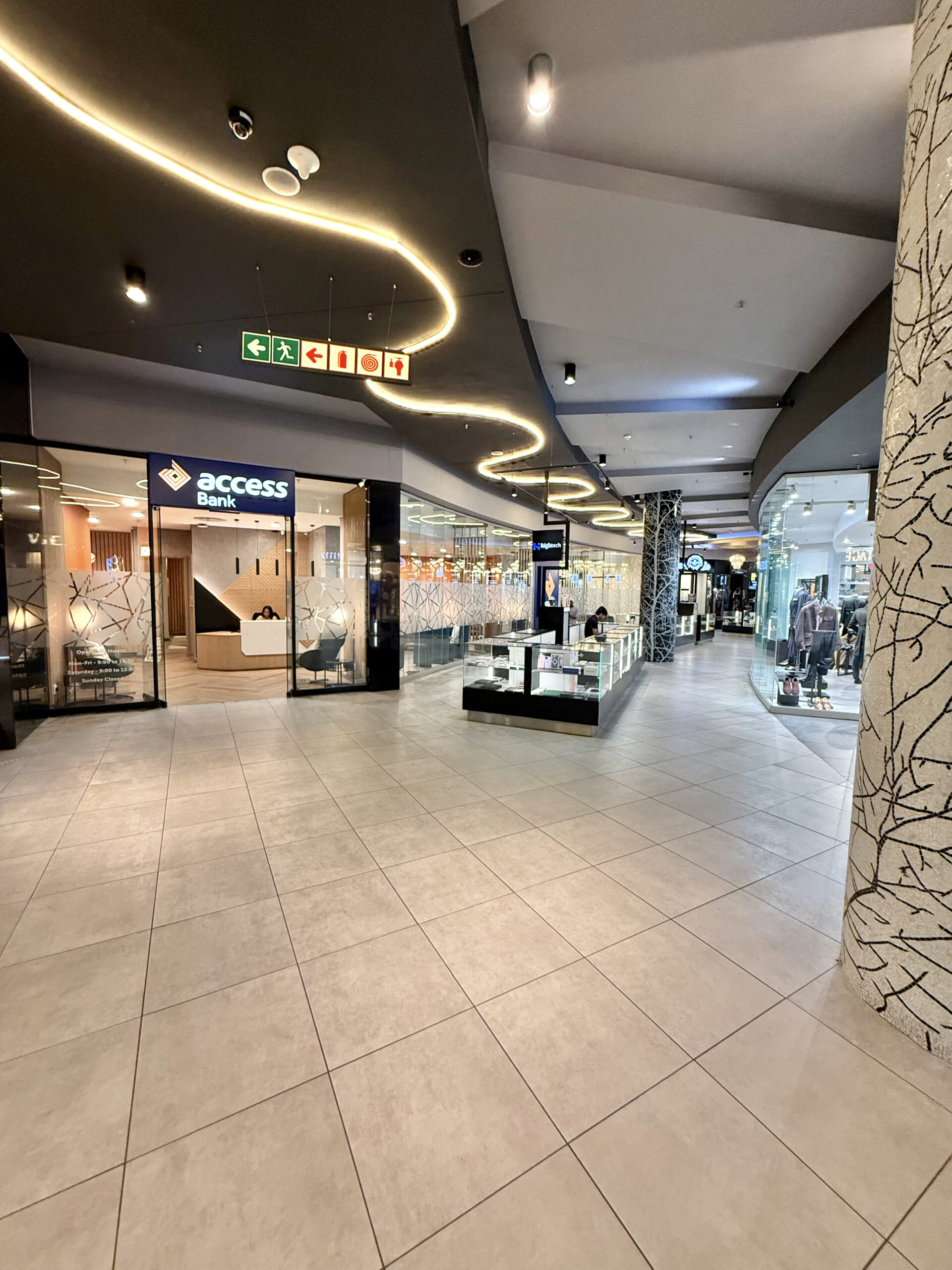 Davinci Hotel and Suites